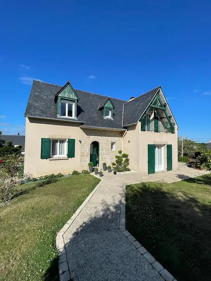 Julieta Villa Saint-Malo